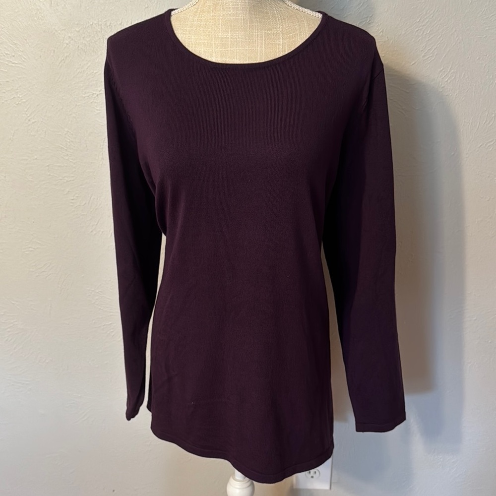 T Tahari Women’s Plus Elegant Purple Long Sleeve Top